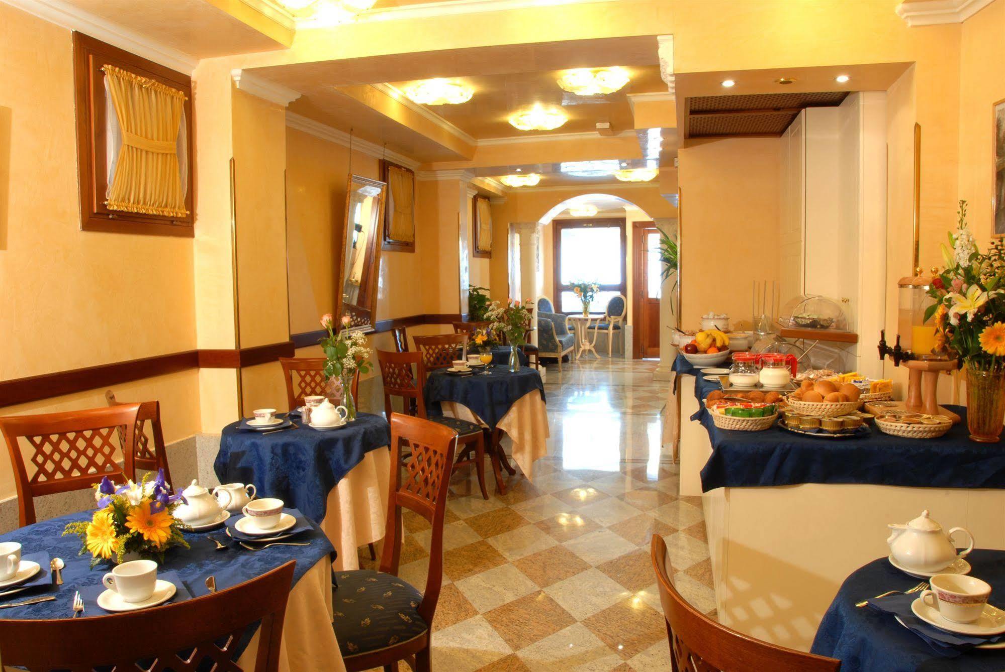 卡弗蒙塔酒店 威尼斯 餐厅 照片